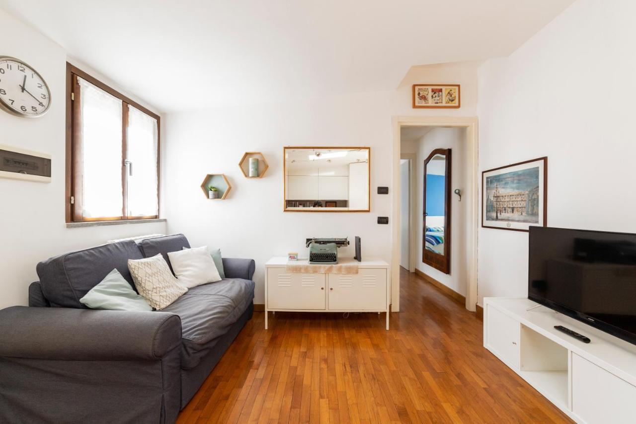 Porta Genova Balcony Apartment Milan Exterior photo